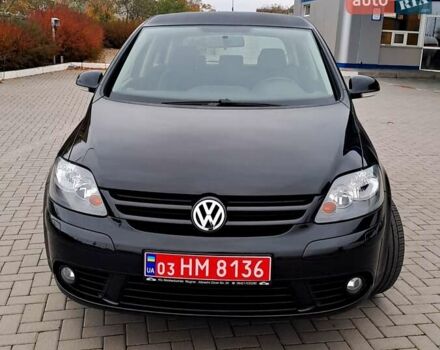 Черный Фольксваген Гольф Плюс, объемом двигателя 1.6 л и пробегом 192 тыс. км за 6850 $, фото 5 на Automoto.ua