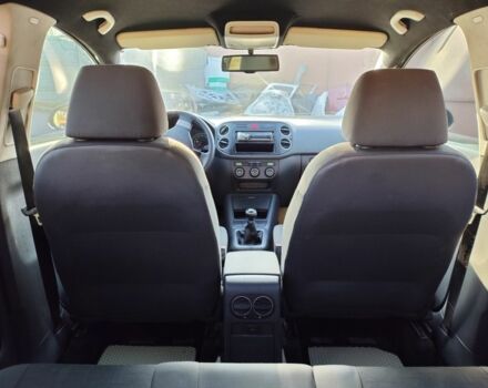 Черный Фольксваген Гольф Плюс, объемом двигателя 1.6 л и пробегом 186 тыс. км за 4999 $, фото 9 на Automoto.ua