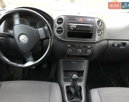 Фольксваген Гольф Плюс 2007 в Николаеве на Automoto.ua Черный Фольксваген Гольф Плюс, объемом двигателя 1.6 л и пробегом 308 тыс. км за 5850 $, фото 12 на Automoto.ua