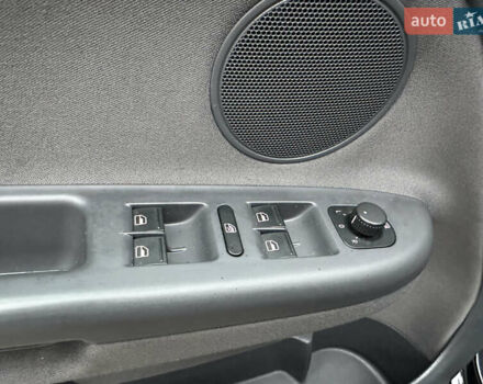 Черный Фольксваген Гольф Плюс, объемом двигателя 1.6 л и пробегом 165 тыс. км за 7350 $, фото 40 на Automoto.ua