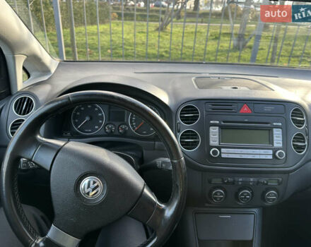 Чорний Фольксваген Golf Plus, об'ємом двигуна 1.6 л та пробігом 204 тис. км за 6300 $, фото 24 на Automoto.ua