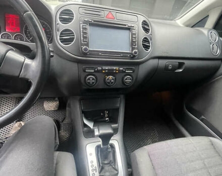 Черный Фольксваген Гольф Плюс, объемом двигателя 2 л и пробегом 267 тыс. км за 7800 $, фото 18 на Automoto.ua