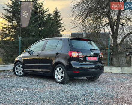 Черный Фольксваген Гольф Плюс, объемом двигателя 1.6 л и пробегом 160 тыс. км за 5999 $, фото 17 на Automoto.ua