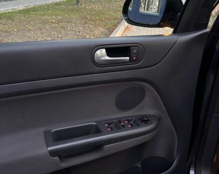 Черный Фольксваген Гольф Плюс, объемом двигателя 1.6 л и пробегом 71 тыс. км за 7499 $, фото 13 на Automoto.ua