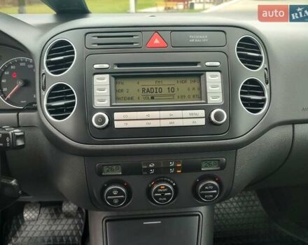 Черный Фольксваген Гольф Плюс, объемом двигателя 1.4 л и пробегом 129 тыс. км за 6499 $, фото 61 на Automoto.ua