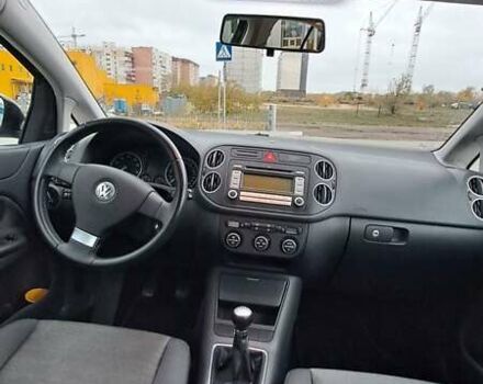 Черный Фольксваген Гольф Плюс, объемом двигателя 1.6 л и пробегом 192 тыс. км за 6850 $, фото 13 на Automoto.ua