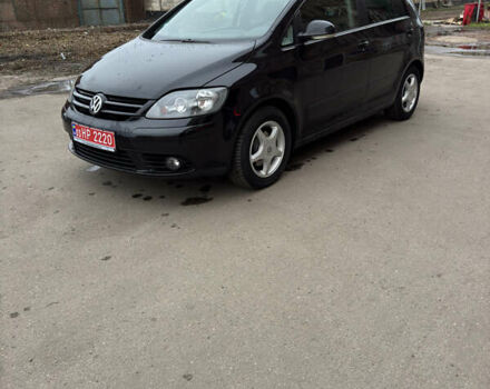 Фольксваген Гольф Плюс 2007 в Ахтырке на Automoto.ua Черный Фольксваген Гольф Плюс, объемом двигателя 1.6 л и пробегом 167 тыс. км за 6500 $, фото 6 на Automoto.ua