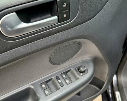 Черный Фольксваген Гольф Плюс, объемом двигателя 1.6 л и пробегом 190 тыс. км за 6900 $, фото 22 на Automoto.ua