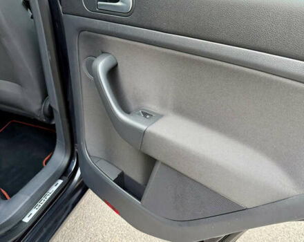 Черный Фольксваген Гольф Плюс, объемом двигателя 1.6 л и пробегом 190 тыс. км за 6900 $, фото 26 на Automoto.ua