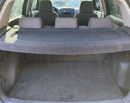 Черный Фольксваген Гольф Плюс, объемом двигателя 1.6 л и пробегом 186 тыс. км за 4999 $, фото 8 на Automoto.ua