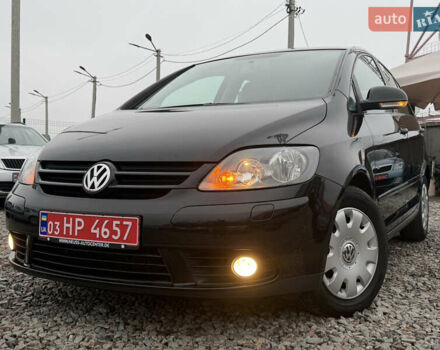 Черный Фольксваген Гольф Плюс, объемом двигателя 1.6 л и пробегом 250 тыс. км за 6350 $, фото 1 на Automoto.ua