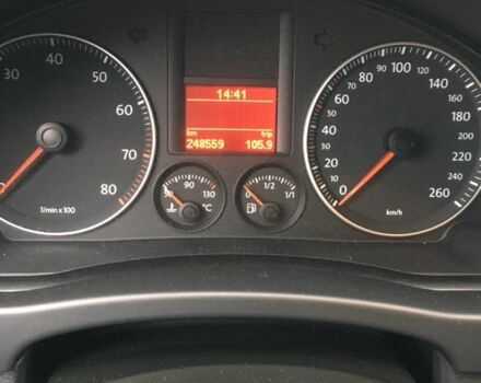 Черный Фольксваген Гольф Плюс, объемом двигателя 1.6 л и пробегом 249 тыс. км за 6800 $, фото 6 на Automoto.ua