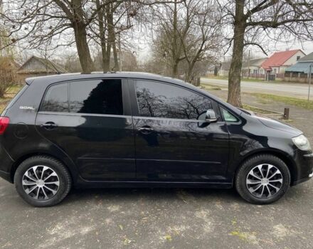 Черный Фольксваген Гольф Плюс, объемом двигателя 1.4 л и пробегом 197 тыс. км за 5400 $, фото 2 на Automoto.ua