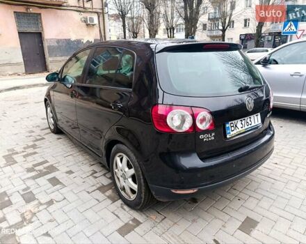Черный Фольксваген Гольф Плюс, объемом двигателя 1.97 л и пробегом 300 тыс. км за 2850 $, фото 3 на Automoto.ua