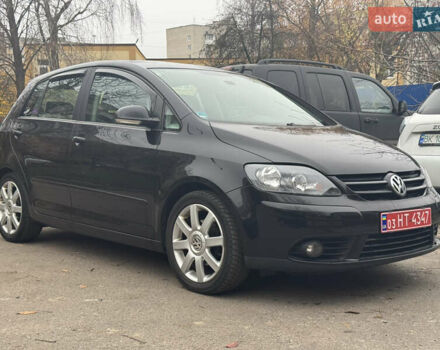 Черный Фольксваген Гольф Плюс, объемом двигателя 1.6 л и пробегом 245 тыс. км за 5500 $, фото 3 на Automoto.ua