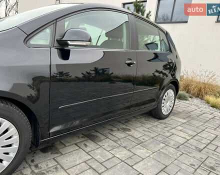 Черный Фольксваген Гольф Плюс, объемом двигателя 1.6 л и пробегом 249 тыс. км за 5850 $, фото 30 на Automoto.ua