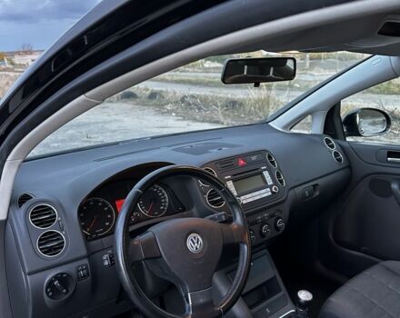 Черный Фольксваген Гольф Плюс, объемом двигателя 1.6 л и пробегом 89 тыс. км за 6700 $, фото 14 на Automoto.ua