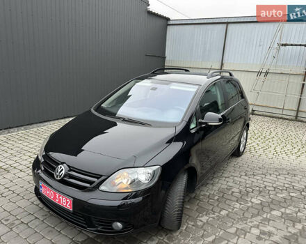 Черный Фольксваген Гольф Плюс, объемом двигателя 1.6 л и пробегом 165 тыс. км за 7350 $, фото 4 на Automoto.ua