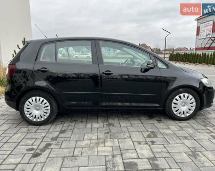 Черный Фольксваген Гольф Плюс, объемом двигателя 1.6 л и пробегом 249 тыс. км за 5850 $, фото 22 на Automoto.ua