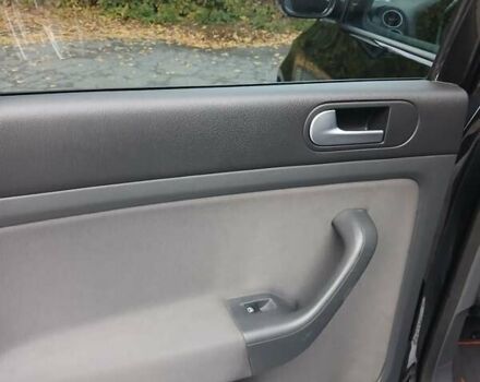 Черный Фольксваген Гольф Плюс, объемом двигателя 1.6 л и пробегом 174 тыс. км за 6399 $, фото 27 на Automoto.ua