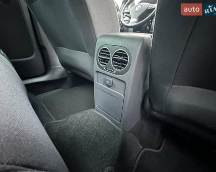 Черный Фольксваген Гольф Плюс, объемом двигателя 1.6 л и пробегом 165 тыс. км за 7350 $, фото 63 на Automoto.ua