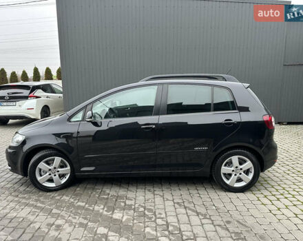 Черный Фольксваген Гольф Плюс, объемом двигателя 1.6 л и пробегом 165 тыс. км за 7350 $, фото 6 на Automoto.ua