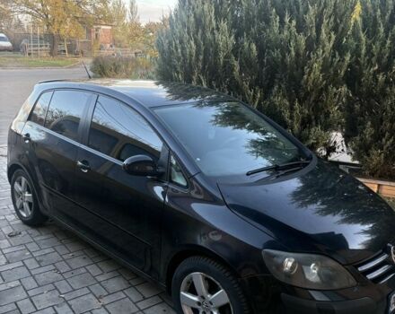 Черный Фольксваген Гольф Плюс, объемом двигателя 2 л и пробегом 207 тыс. км за 7500 $, фото 2 на Automoto.ua