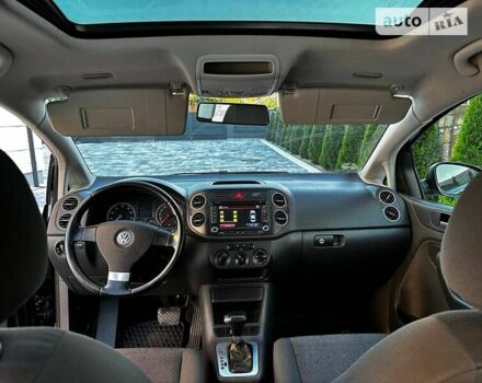 Черный Фольксваген Гольф Плюс, объемом двигателя 1.39 л и пробегом 194 тыс. км за 6450 $, фото 18 на Automoto.ua