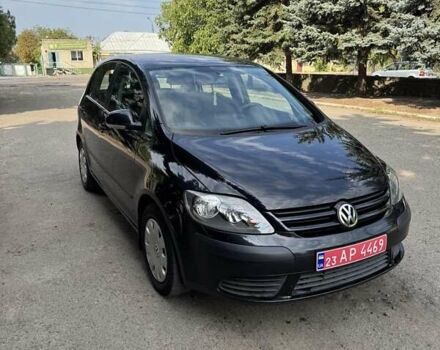 Черный Фольксваген Гольф Плюс, объемом двигателя 1.6 л и пробегом 204 тыс. км за 5800 $, фото 1 на Automoto.ua