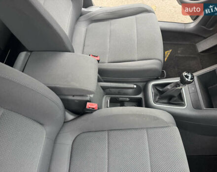 Черный Фольксваген Гольф Плюс, объемом двигателя 1.6 л и пробегом 245 тыс. км за 5500 $, фото 22 на Automoto.ua