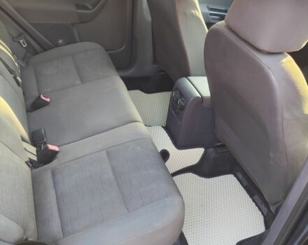 Черный Фольксваген Гольф Плюс, объемом двигателя 1.6 л и пробегом 186 тыс. км за 4999 $, фото 10 на Automoto.ua