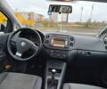 Черный Фольксваген Гольф Плюс, объемом двигателя 1.6 л и пробегом 193 тыс. км за 6650 $, фото 6 на Automoto.ua