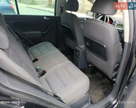 Черный Фольксваген Гольф Плюс, объемом двигателя 1.97 л и пробегом 300 тыс. км за 2850 $, фото 6 на Automoto.ua