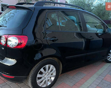 Черный Фольксваген Гольф Плюс, объемом двигателя 1.6 л и пробегом 217 тыс. км за 6800 $, фото 5 на Automoto.ua