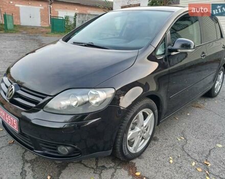 Черный Фольксваген Гольф Плюс, объемом двигателя 1.6 л и пробегом 174 тыс. км за 6399 $, фото 4 на Automoto.ua