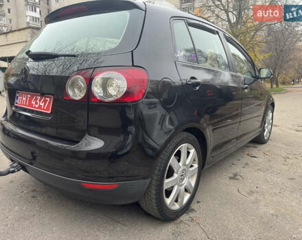 Черный Фольксваген Гольф Плюс, объемом двигателя 1.6 л и пробегом 245 тыс. км за 5500 $, фото 11 на Automoto.ua