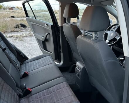 Черный Фольксваген Гольф Плюс, объемом двигателя 1.6 л и пробегом 89 тыс. км за 6700 $, фото 23 на Automoto.ua