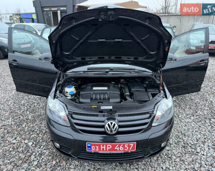 Черный Фольксваген Гольф Плюс, объемом двигателя 1.6 л и пробегом 250 тыс. км за 6350 $, фото 35 на Automoto.ua