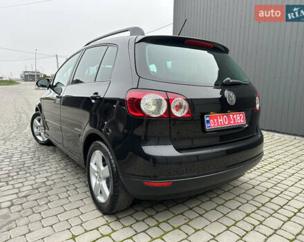 Черный Фольксваген Гольф Плюс, объемом двигателя 1.6 л и пробегом 165 тыс. км за 7350 $, фото 9 на Automoto.ua