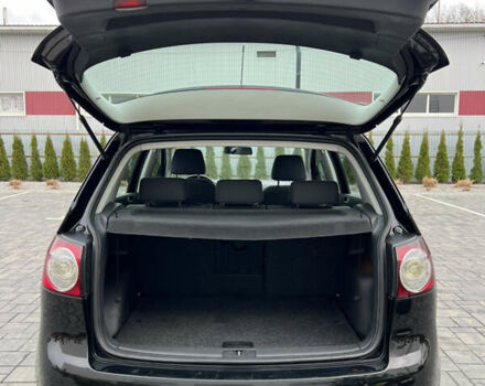 Черный Фольксваген Гольф Плюс, объемом двигателя 1.6 л и пробегом 249 тыс. км за 5850 $, фото 36 на Automoto.ua