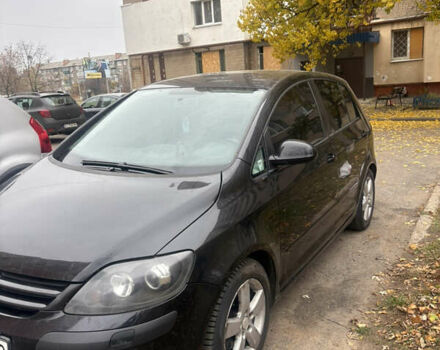 Черный Фольксваген Гольф Плюс, объемом двигателя 2 л и пробегом 207 тыс. км за 7500 $, фото 11 на Automoto.ua