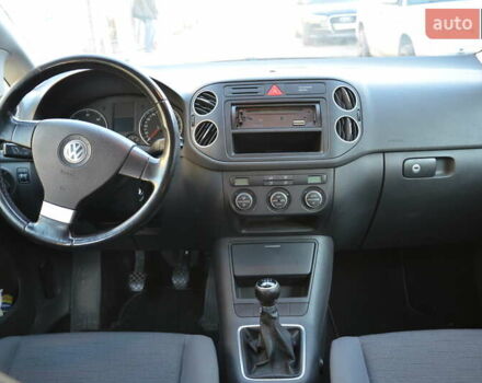 Чорний Фольксваген Golf Plus, об'ємом двигуна 1.9 л та пробігом 203 тис. км за 9000 $, фото 11 на Automoto.ua