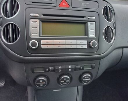 Черный Фольксваген Гольф Плюс, объемом двигателя 1.6 л и пробегом 192 тыс. км за 6850 $, фото 12 на Automoto.ua