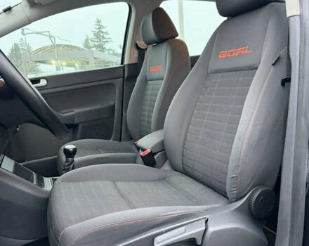 Черный Фольксваген Гольф Плюс, объемом двигателя 1.6 л и пробегом 250 тыс. км за 6350 $, фото 21 на Automoto.ua