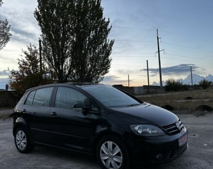 Черный Фольксваген Гольф Плюс, объемом двигателя 1.6 л и пробегом 89 тыс. км за 6700 $, фото 4 на Automoto.ua