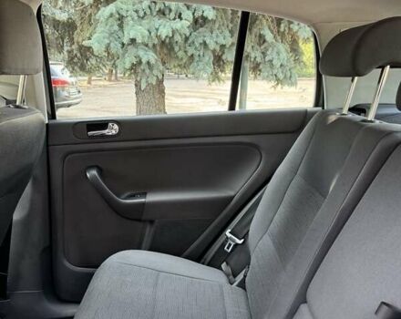 Черный Фольксваген Гольф Плюс, объемом двигателя 1.6 л и пробегом 204 тыс. км за 5800 $, фото 9 на Automoto.ua