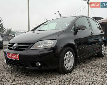 Черный Фольксваген Гольф Плюс, объемом двигателя 1.6 л и пробегом 250 тыс. км за 6350 $, фото 10 на Automoto.ua