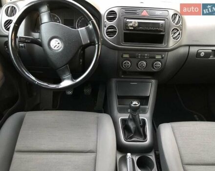 Фольксваген Гольф Плюс 2007 в Николаеве на Automoto.ua Черный Фольксваген Гольф Плюс, объемом двигателя 1.6 л и пробегом 308 тыс. км за 5850 $, фото 4 на Automoto.ua