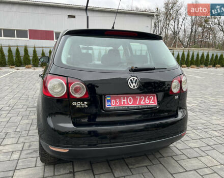 Черный Фольксваген Гольф Плюс, объемом двигателя 1.6 л и пробегом 249 тыс. км за 5850 $, фото 16 на Automoto.ua