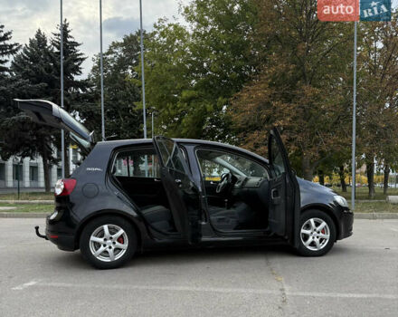 Черный Фольксваген Гольф Плюс, объемом двигателя 1.6 л и пробегом 190 тыс. км за 6900 $, фото 4 на Automoto.ua